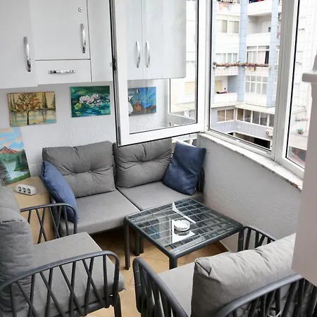 公寓 At An Artist's Place! 地拉那